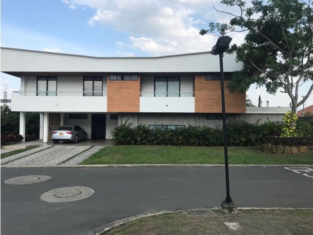 4 bedroom luxury House for sale in Santiago de Cali, Colombia