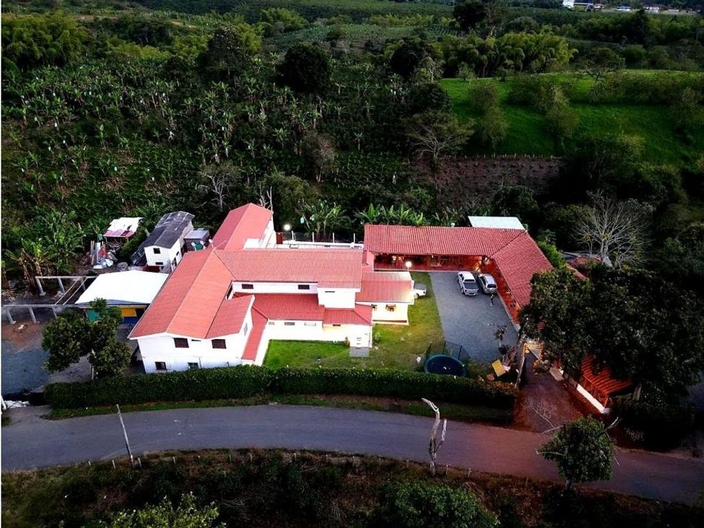 Exclusivo hotel en venta Quimbaya, Colombia