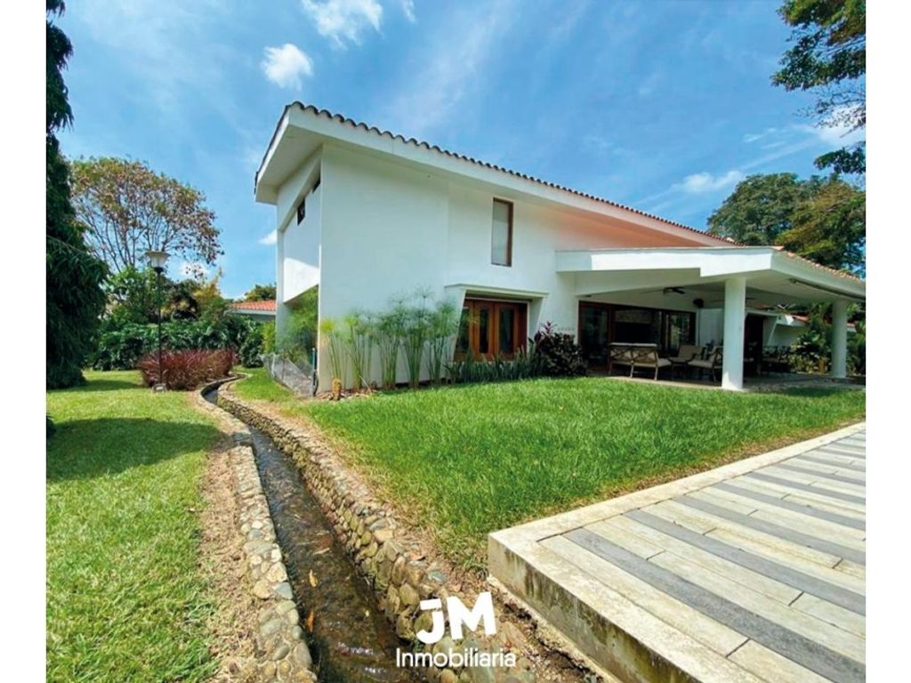 Luxury House for sale in Santiago de Cali, Departamento del Valle del