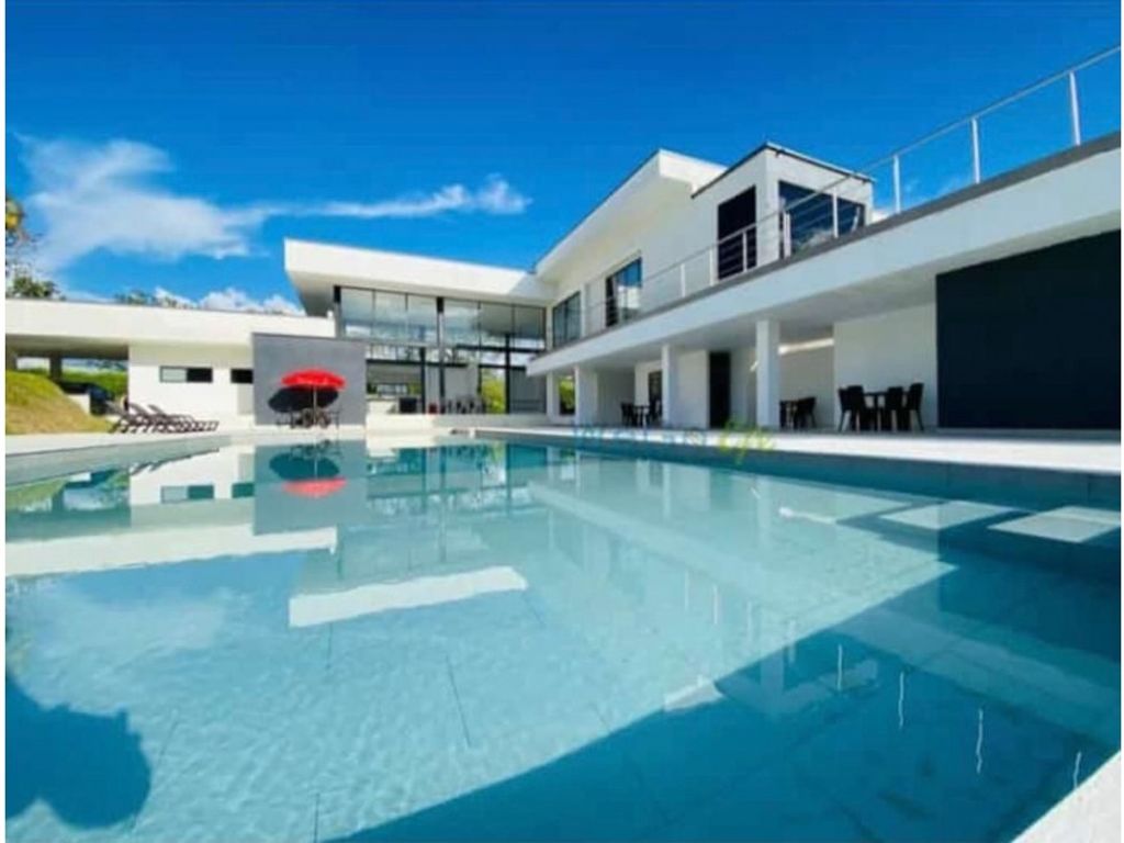 5 bedroom exclusive country house for sale in Pereira, Colombia