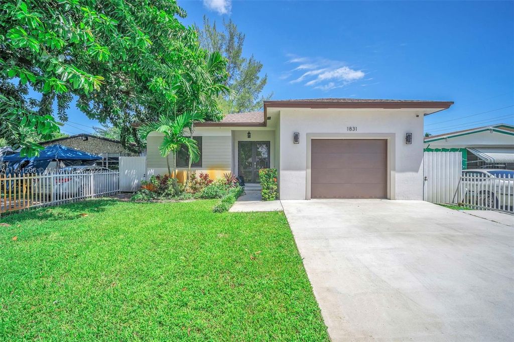 3 bedroom luxury Villa for sale in West Park, Florida 129283278