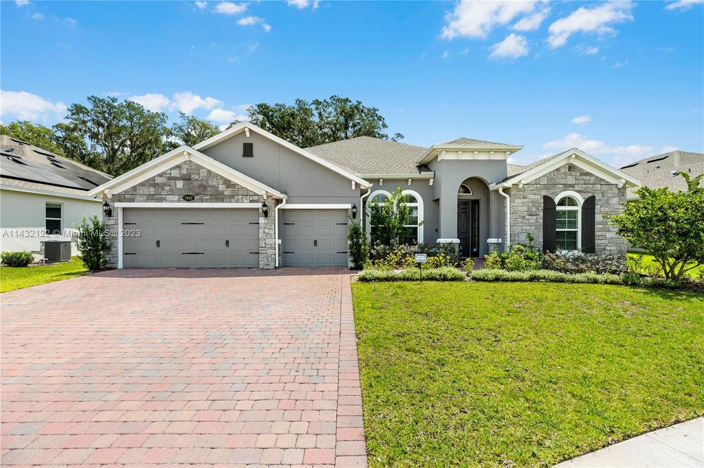 Luxury Villa for sale in Sanford, Florida
