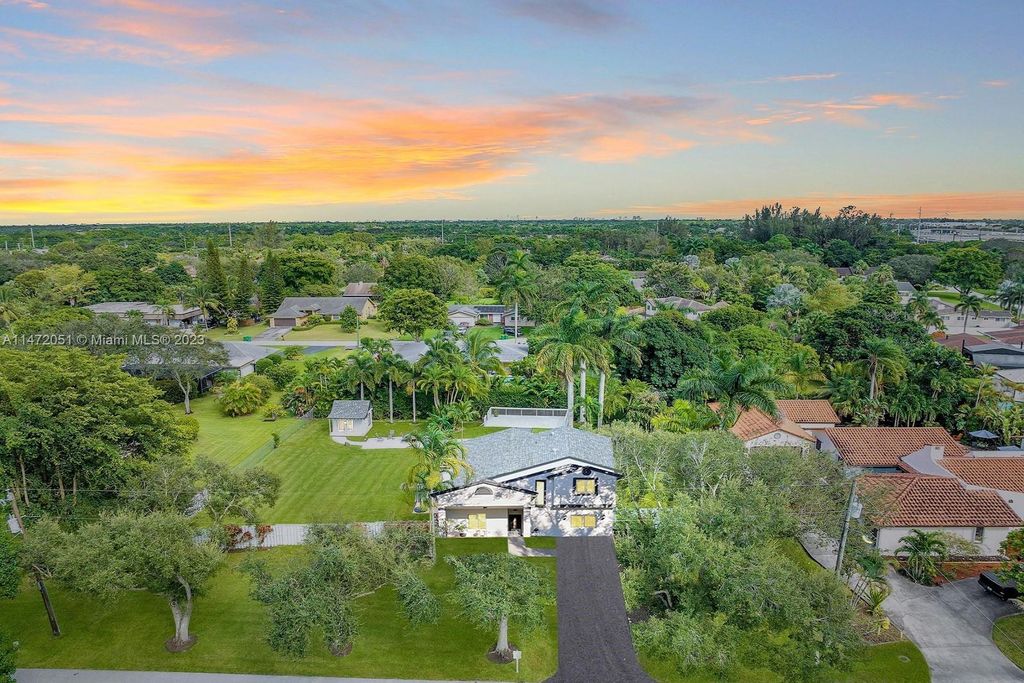 4 bedroom luxury Villa for sale in Plantation, Florida 129424667