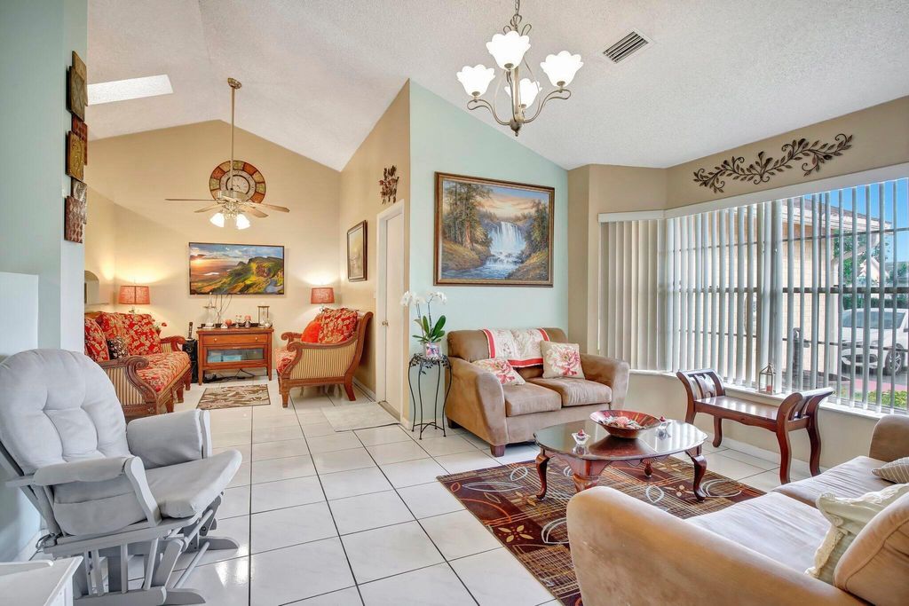 3 bedroom luxury Villa for sale in Sunrise, Florida