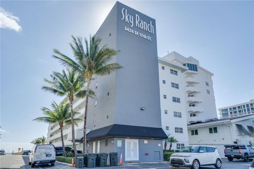 Luxury apartment complex for sale in Pompano Beach, Florida 129354062