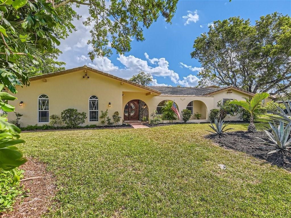 4 bedroom luxury Villa for sale in Coral Springs, Florida 129299968