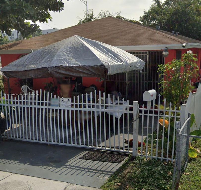 Villa de luxe de 3 chambres en vente Miami Heights Trailer Park