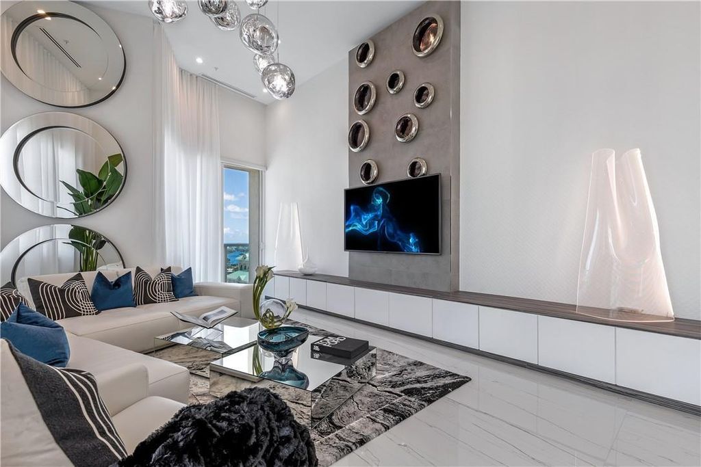 Luxury apartment complex for sale in Fort Lauderdale, Florida