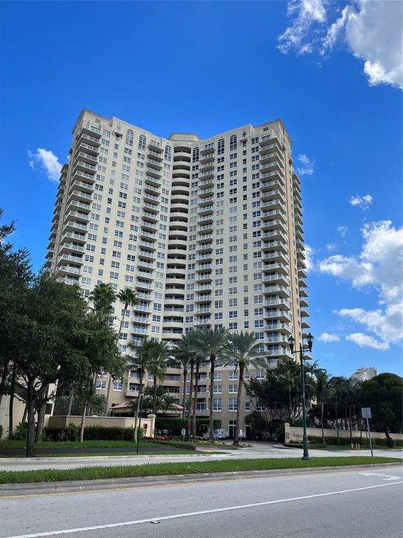 Florida Apartment Complex For Sale