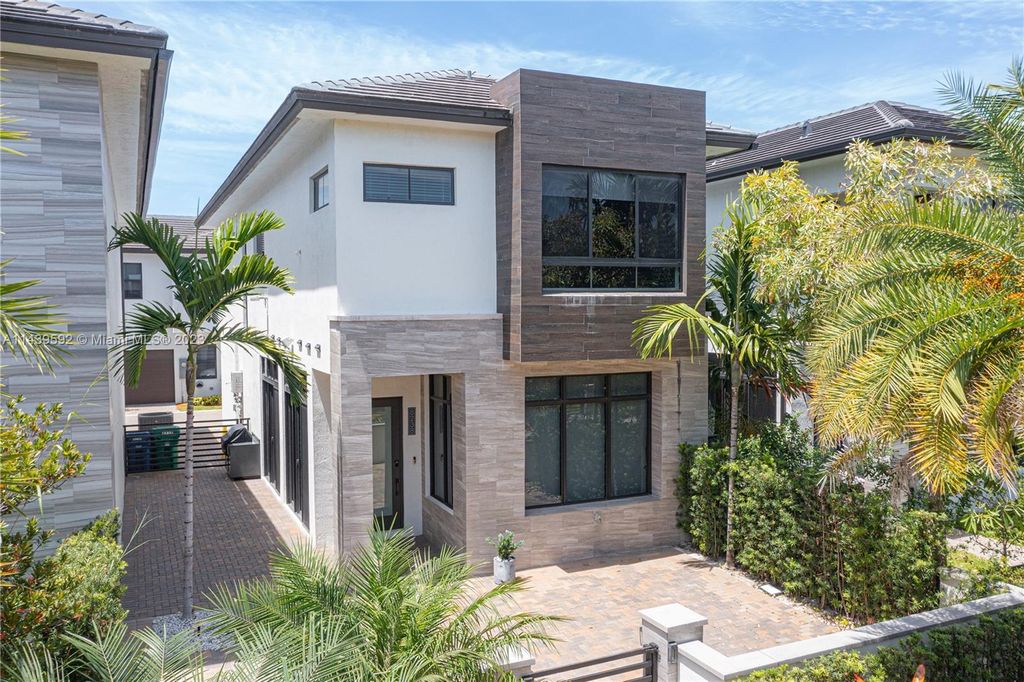 Luxury Villa for sale in Doral, United States 129184134