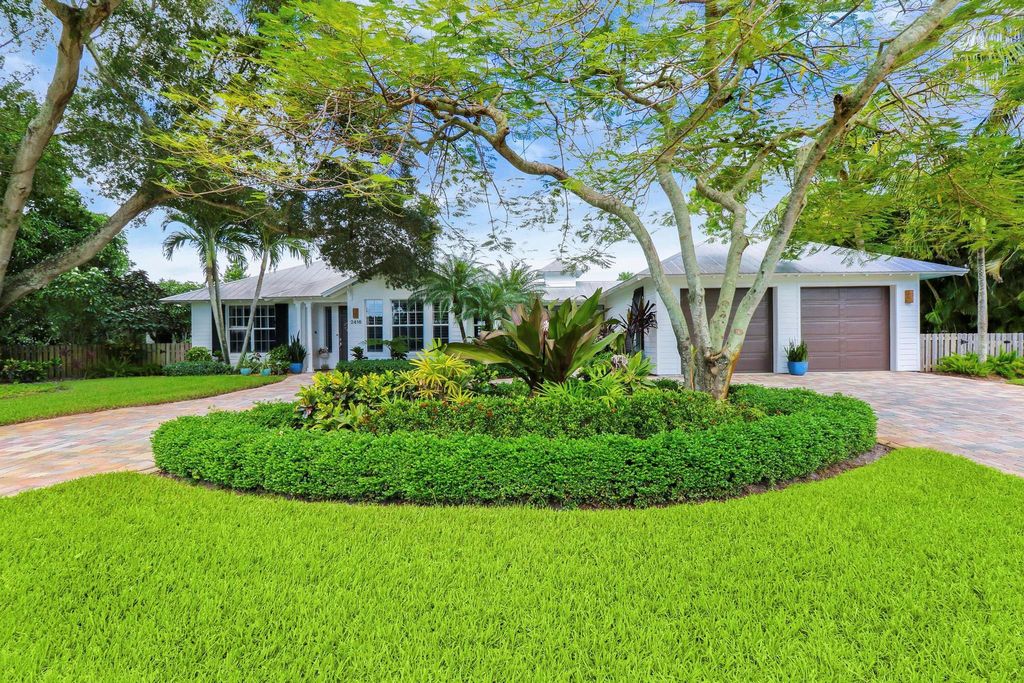 4 bedroom luxury Villa for sale in Stuart, Florida