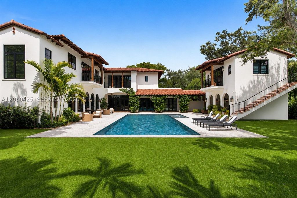 Luxury Villa for sale in Coral Gables, United States - 132680882 - LuxuryEstate.com