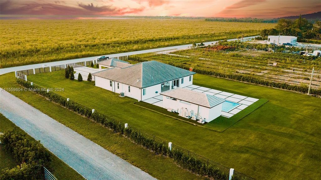 5 bedroom luxury Villa for sale in Homestead, Florida