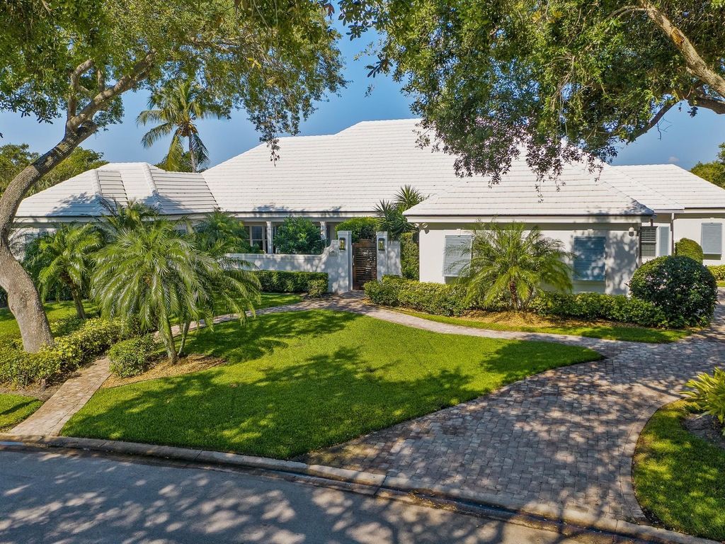 Luxuriöse 4 Schlafzimmer - Villa zu verkaufen in Vero Beach, Florida