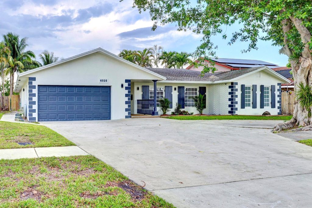 Luxury Villa for sale in Margate, Florida 129442646