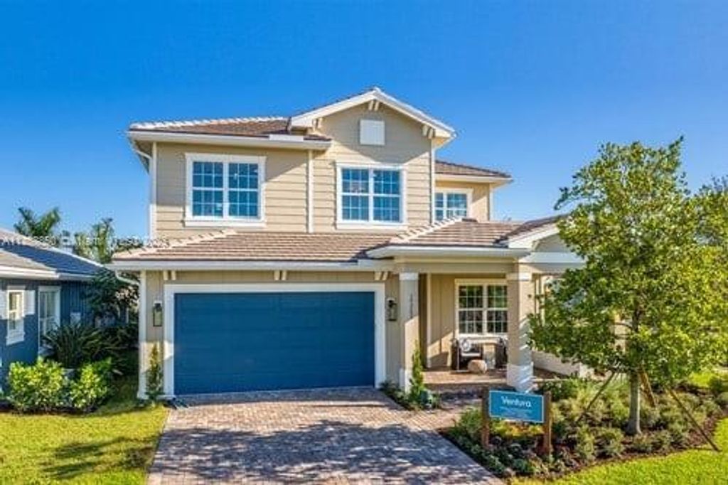 4 bedroom luxury Villa for sale in Loxahatchee Groves, Florida