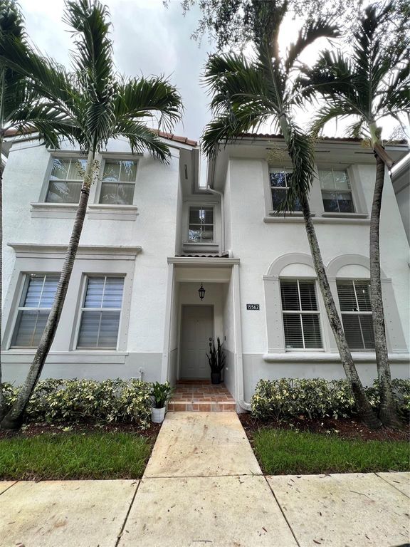 Luxury Townhouse for sale in Miramar, United States