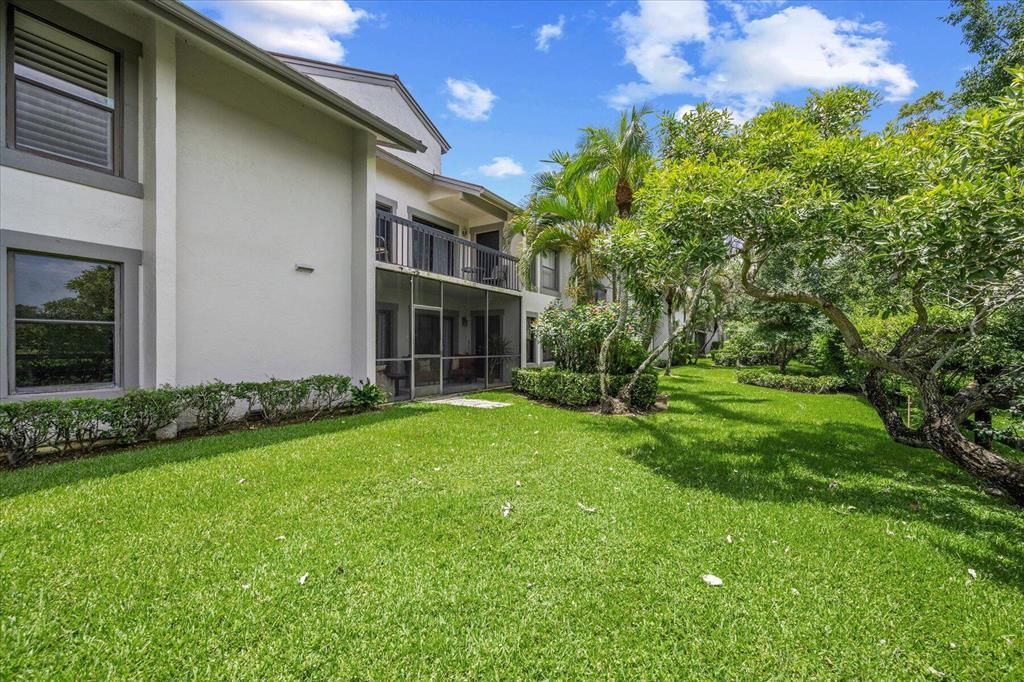Luxury apartment complex for sale in Wellington, Florida 129089729