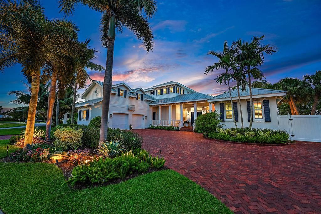 4 bedroom luxury Villa for sale in North Palm Beach, Florida