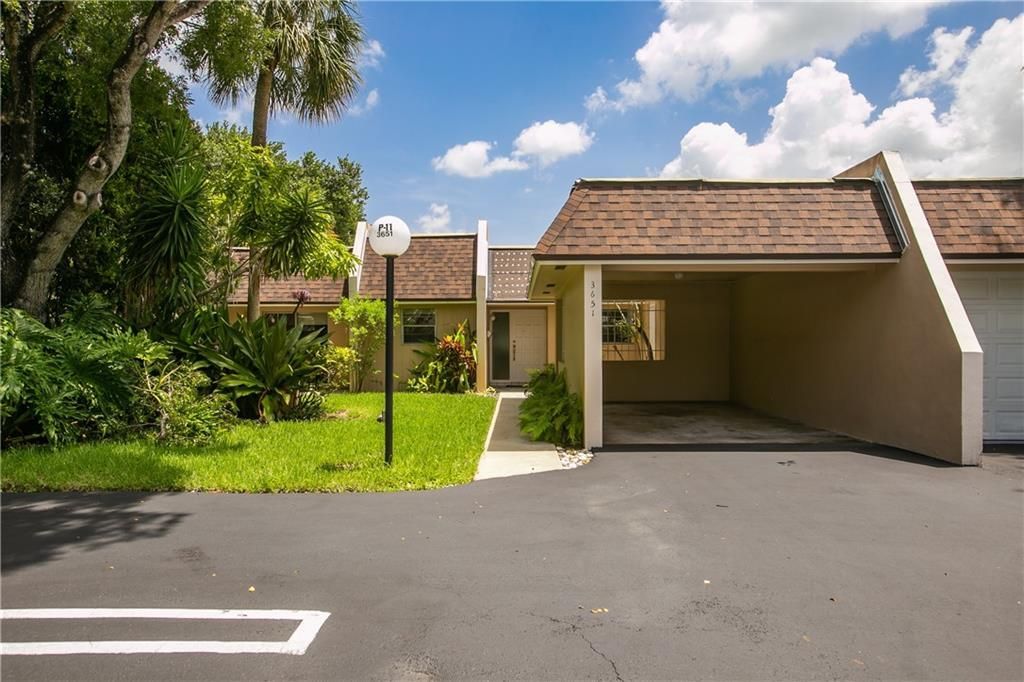 Luxury apartment complex for sale in Pompano Beach, Florida 129043988