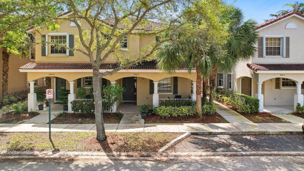 3 bedroom luxury Townhouse for sale in Delray Beach, Florida