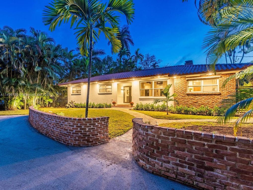 3 bedroom luxury Villa for sale in Biscayne Park, United States