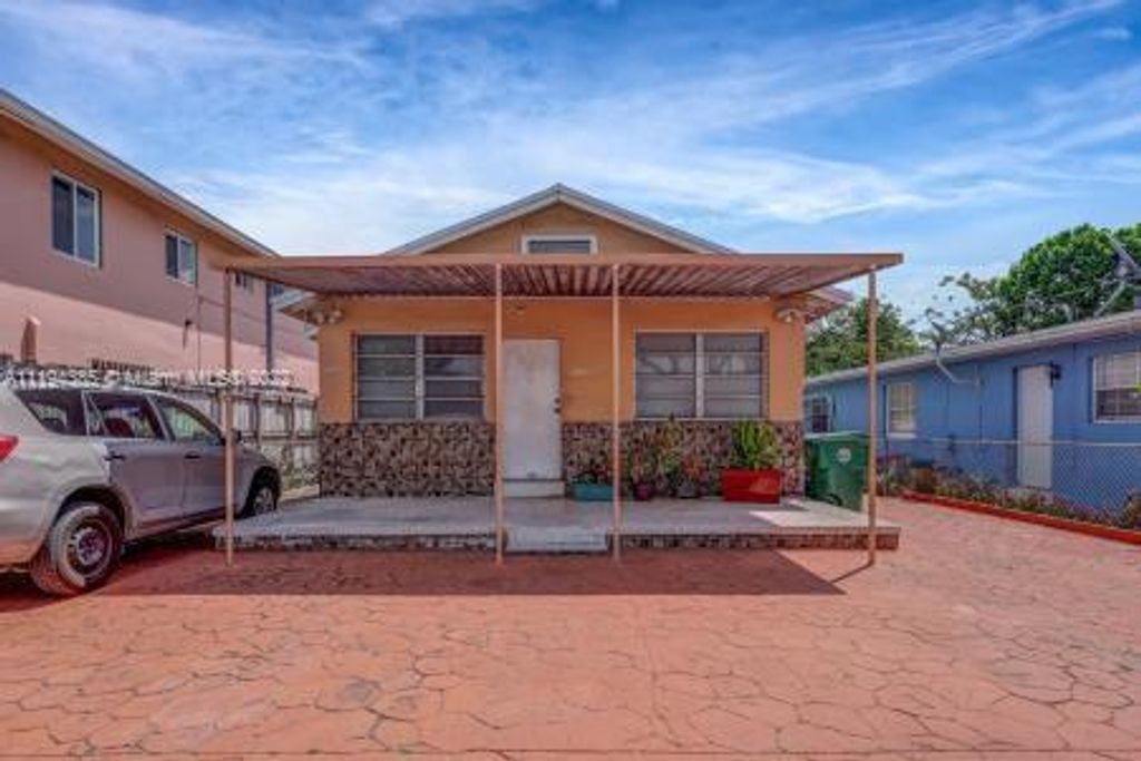 Villa in Vendita a Miami Heights Trailer Park, rif. LX125049465
