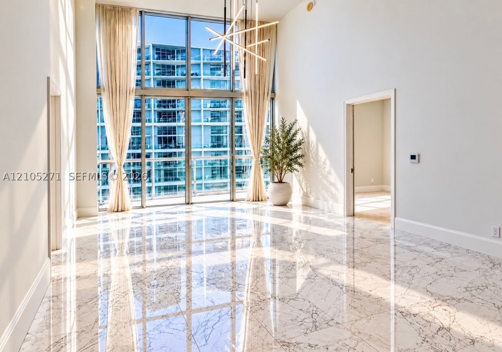 Luxury apartment complex for rent in Miami, United States - 133051564 ...