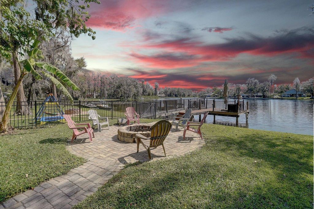 Stunning Penthouse Villas For Sale In Tampa image