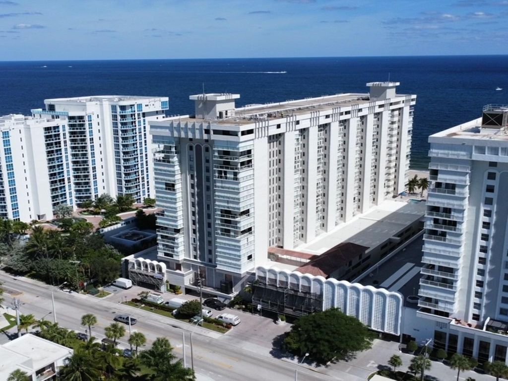 Luxury apartment complex for sale in Pompano Beach, United States