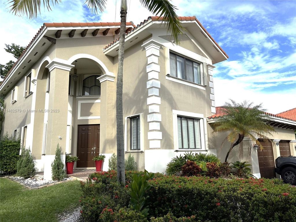 5 bedroom luxury Villa for sale in Cutler Bay, Florida