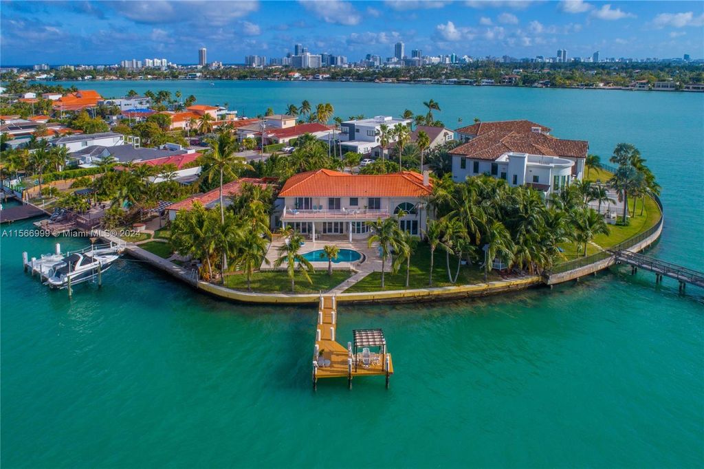 Luxury Villa for sale in Miami Beach, United States