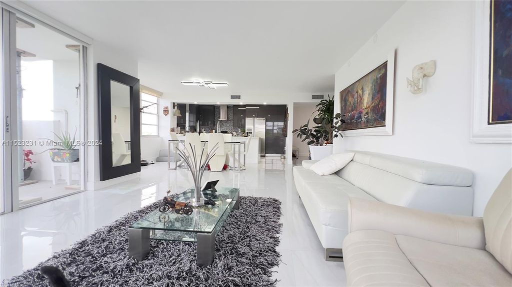 Luxury apartment complex for sale in Aventura, United States