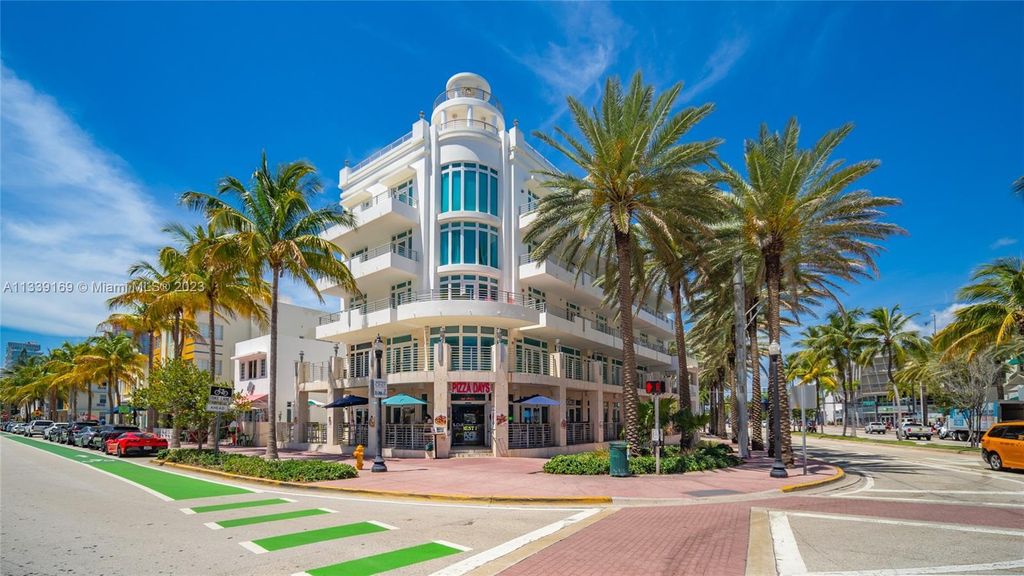 Luxury apartment complex for sale in Miami Beach, Florida 128462606