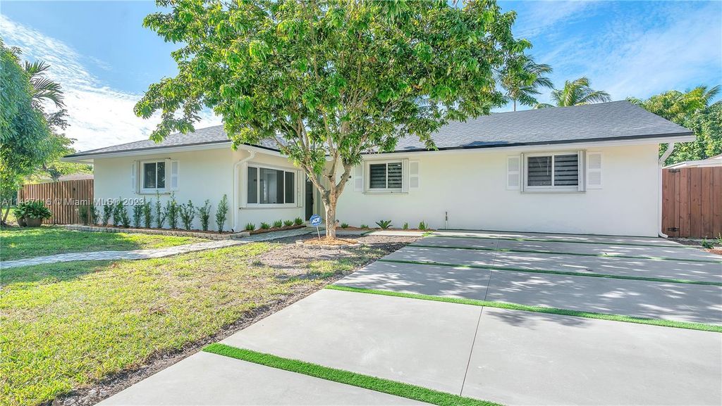 4 Bedroom Luxury Villa For Sale In Palmetto Bay United States 4-bedroom-luxury-villa-for-sale-in-palmetto-bay-united-states