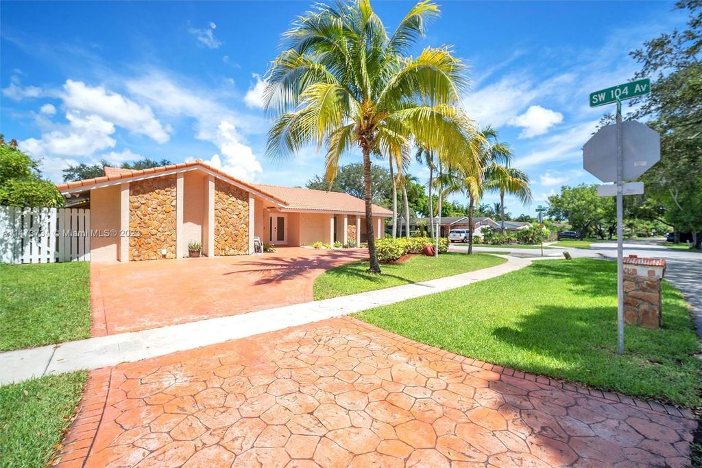 Luxury Villa for sale in Cooper City, Florida 129436688