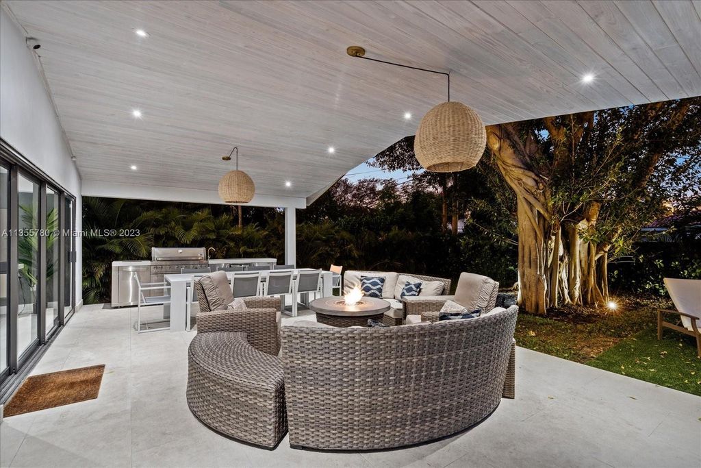 Luxuriöse Villa zu verkaufen in Biscayne Park, USA 128601455