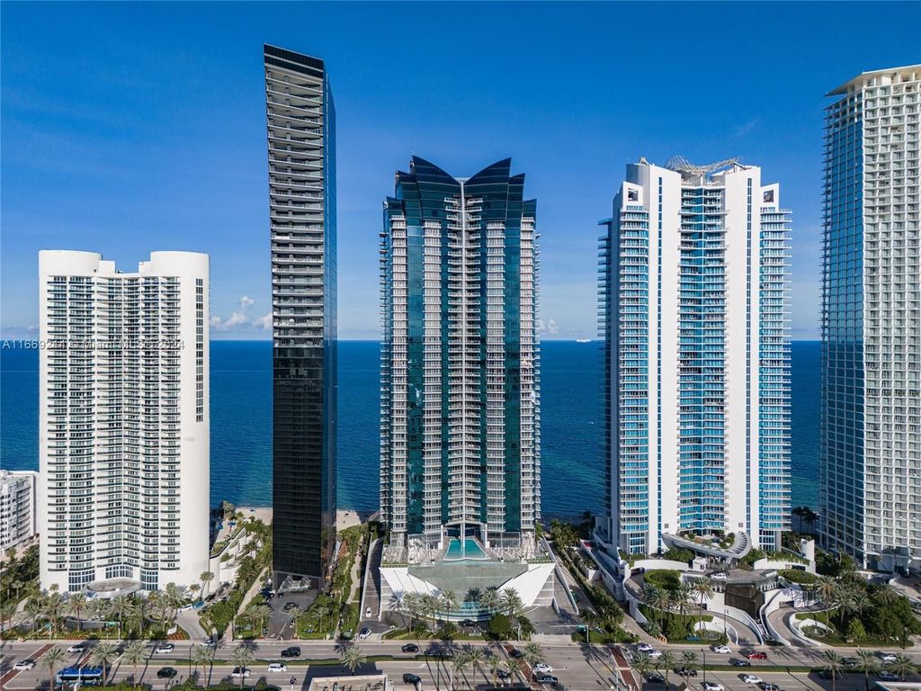 Curated visual reference: Visual Reference: Luxury Apartment Complex For Sale In Sunny Isles Beach Florida