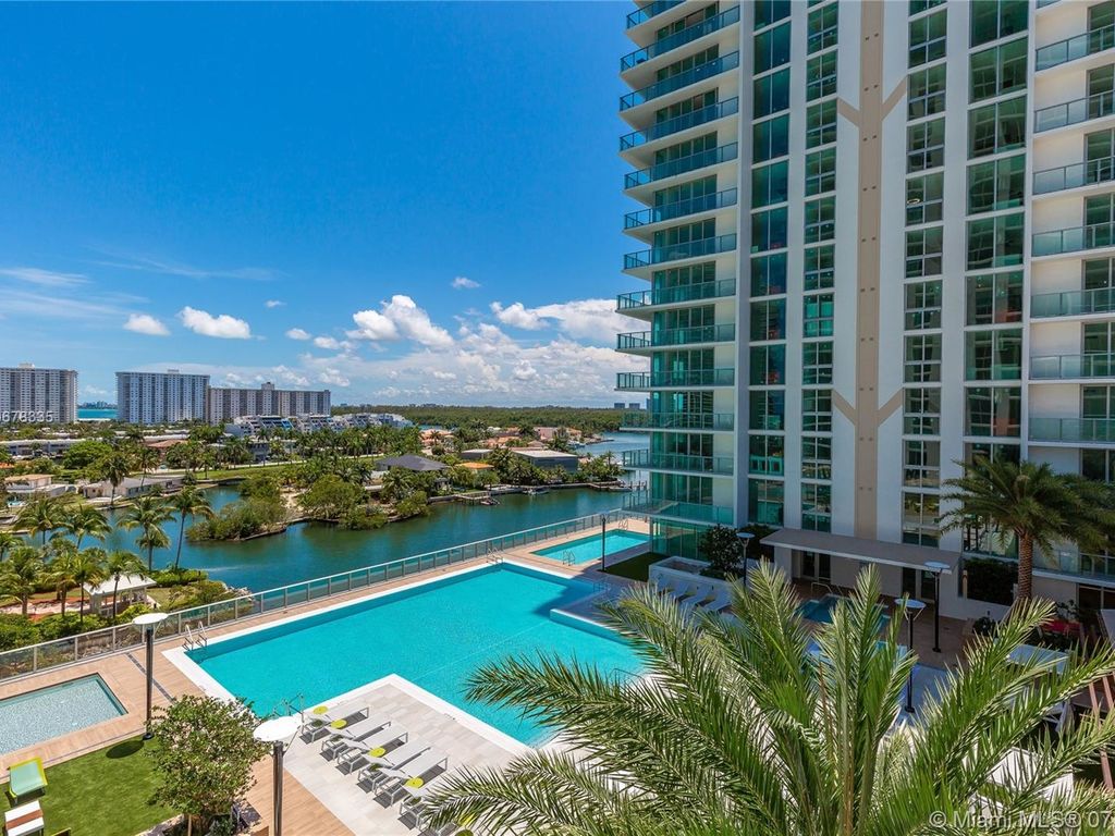 Luxury apartment complex for sale in Sunny Isles Beach, United States - 84474145 | LuxuryEstate.com