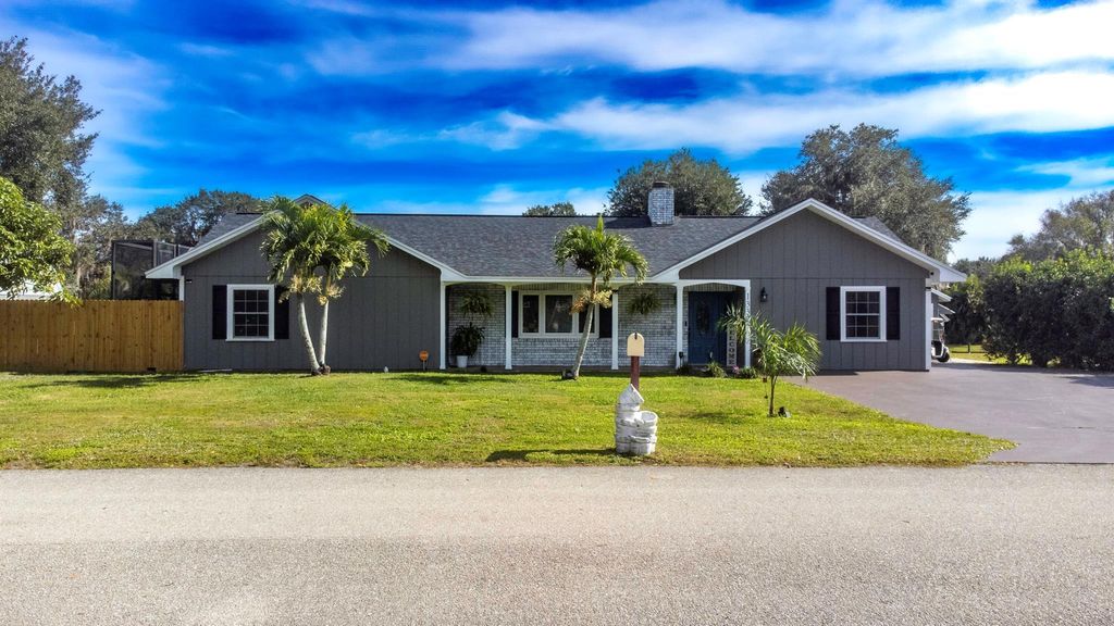 3 bedroom luxury Villa for sale in Lorida, Florida 129683993