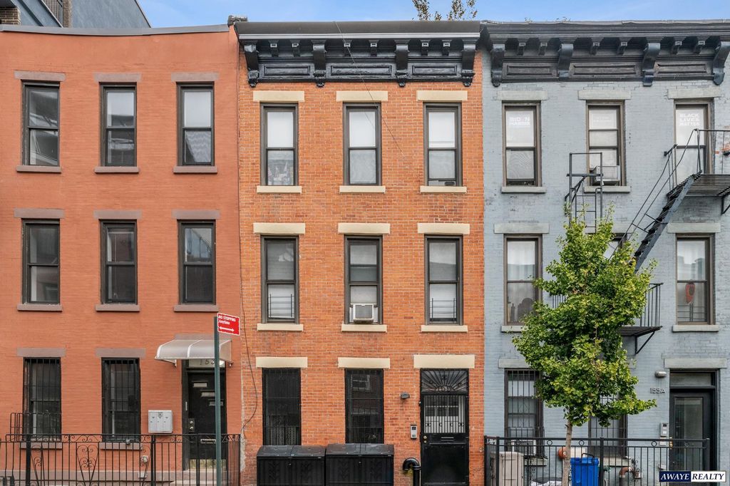 Prestigiosa Villetta a Schiera in vendita 155 West 9th Street, Brooklyn