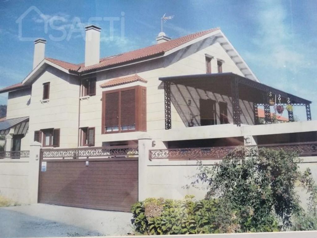 7 bedroom luxury House for sale in Santiago de Compostela, Spain