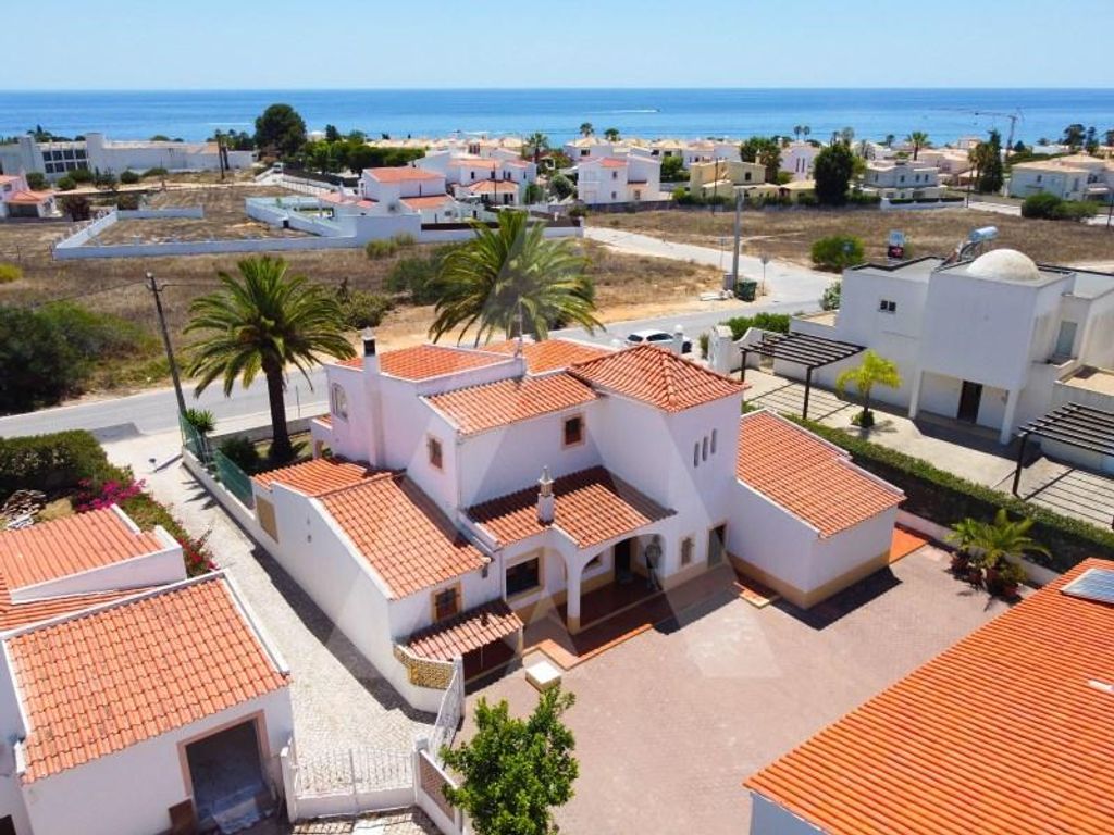 4 room luxury House for sale in Gale, Albufeira, Distrito de Faro
