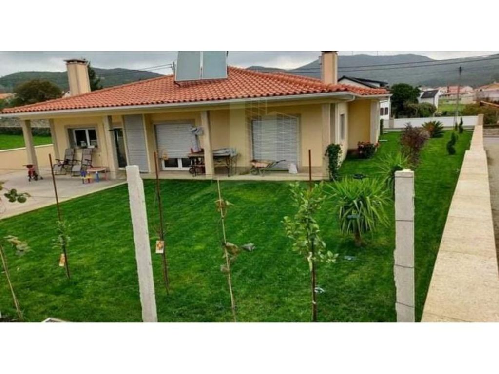 4 room luxury House for sale in Caminha, Portugal 128424541