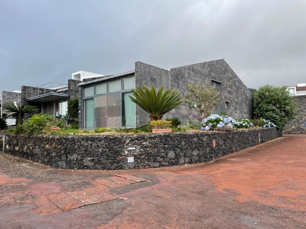 2 room luxury House for sale in Caloura, Lagoa, Lagoa (Açores), Azores