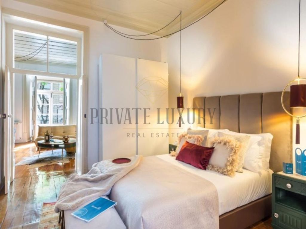 Luxury apartment complex for sale in Castelo (Santiago), Lisbon