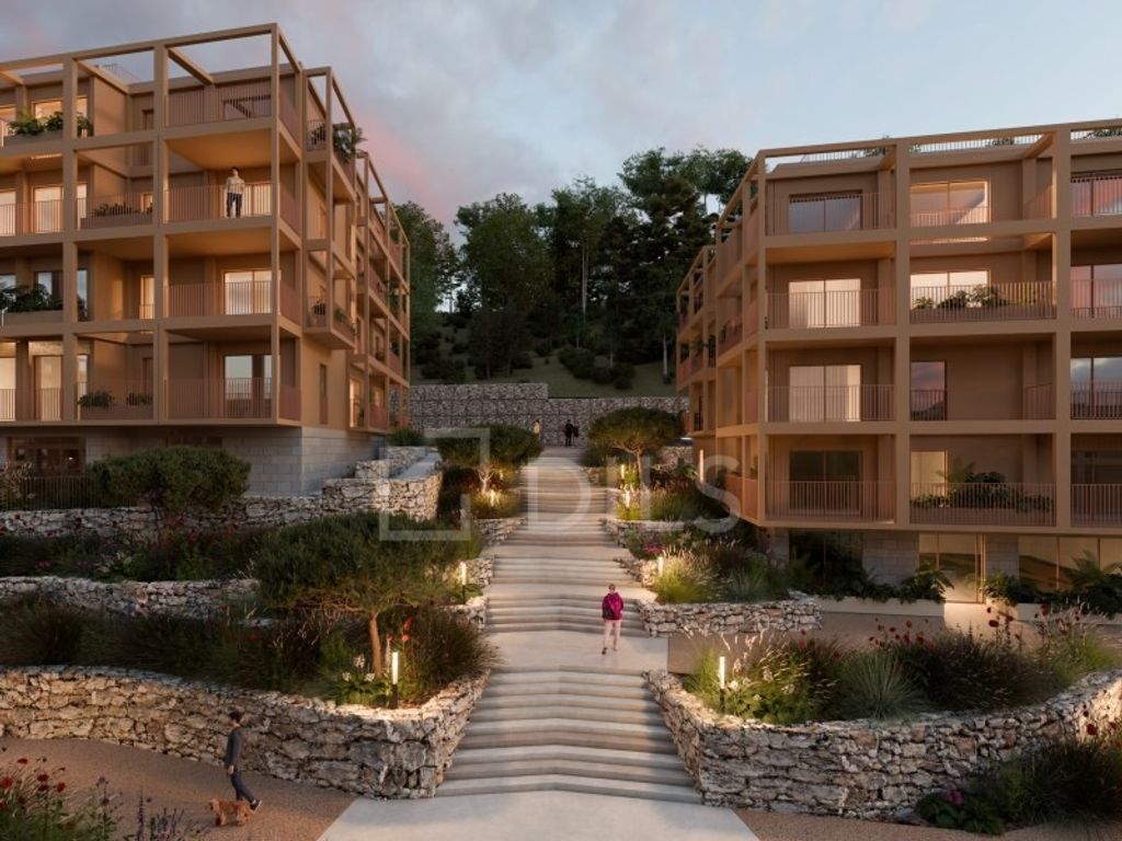 Элитная квартира в продажа Santa Marinha, Вила-Нова-де-Гайя, Distrito do Porto