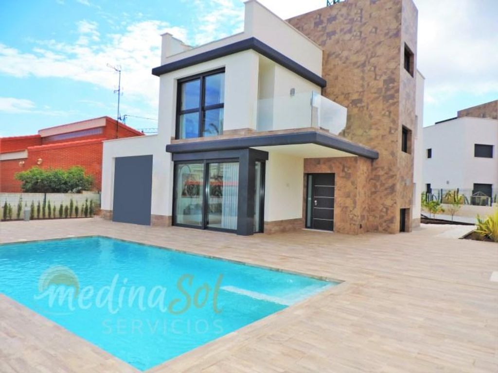 4 room luxury House for sale in Playa HondaPlaya Paraiso, Cartagena