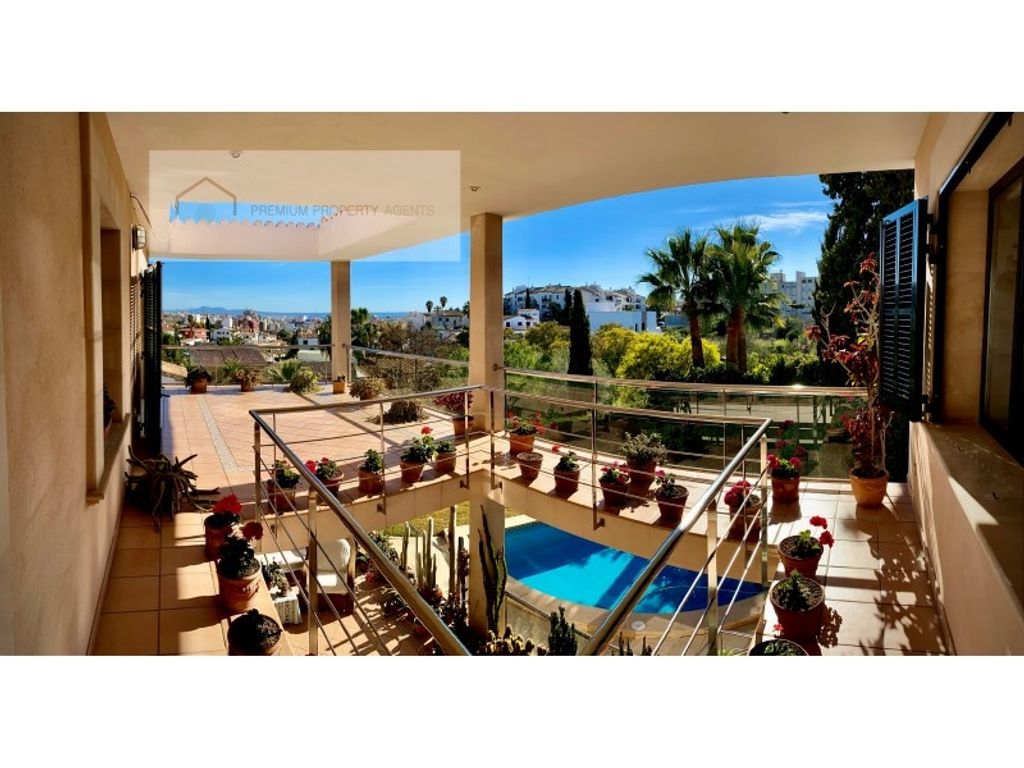Vivienda exclusiva de 567 m2 en venta Son Dureta, Palma de Mallorca