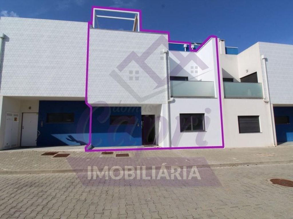 3 bedroom luxury Semidetached House for sale in Olhão, Distrito de Faro 129841522